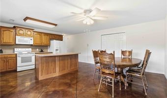 136 Riverview Dr, Anderson, MO 64831
