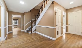 60 Wedgewood Rd, Auburn, ME 04210