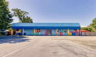 615 Howard Ave, Biloxi, MS 39530