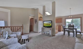 3730 Tower Pond Dr, Anoka, MN 55303