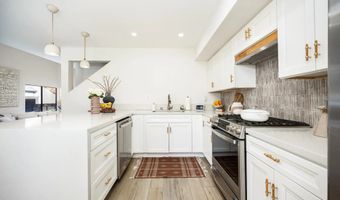 2711 Cypress Hill Rd, Carlsbad, CA 92008