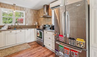 832 CLIFTON Ave, Arnold, MD 21012