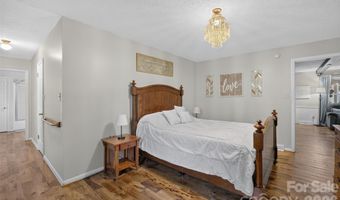 140 Raintree Rd, Advance, NC 27006