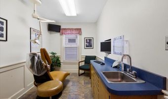 211 School St, Bennington, VT 05201