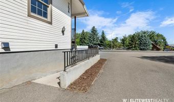 754 Yellowstone Ave, Cody, WY 82414