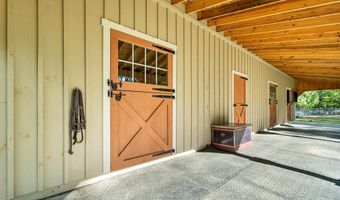 52 Lyford Rd, Brookfield, NH 03872