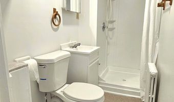 107 Coolidge Ave, Bennington, VT 05201