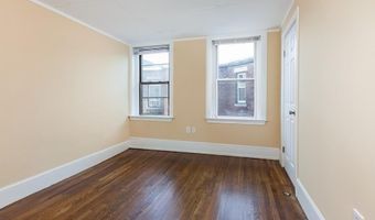394 Riverway 12, Boston, MA 02115