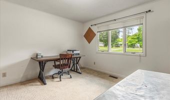 2522 Cindy St, Athens, TN 37303