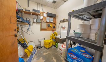 11 Airport Rd, Belfast, ME 04915