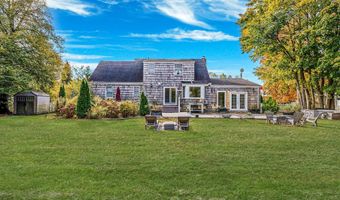 50 Mole Pl, Amityville, NY 11701