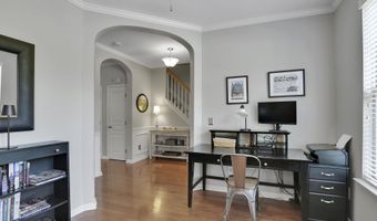 109 Haybarn Ct, Apex, NC 27502