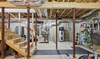 15 Cider Mill Ln, Standish, ME 04084
