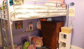 104 Pearl St, Bangor, ME 04401