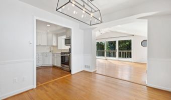 9407 WADSWORTH Dr, Bethesda, MD 20817