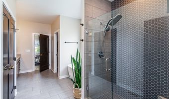5467 Windrose Ln, Ames, IA 50014