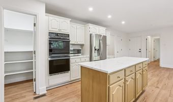 10630 Timberstone Rd, Alpharetta, GA 30022