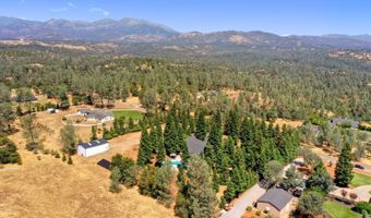 15947 Butterfield Ln, Anderson, CA 96007