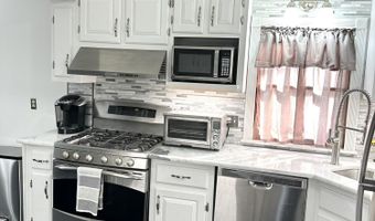 19 Center St, Barnegat, NJ 08005