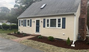49 Burnham St, Barnstable, MA 02630