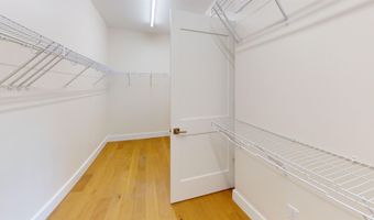 1 Longview Dr 401, Atkinson, NH 03811