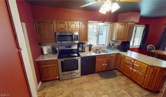 4785 Logan Arms Dr, Youngstown, OH 44505