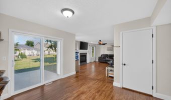 3706 SW Bluegrass Cir, Ankeny, IA 50023