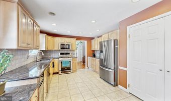 102 MERIDEN Dr, Hockessin, DE 19707