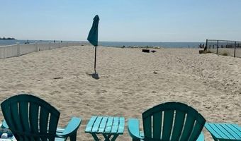 855 E Broadway, Milford, CT 06460