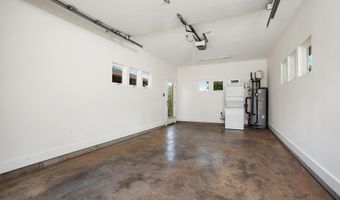 785 W Kuiaha Rd, Haiku, HI 96708