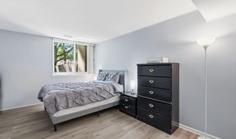 4936 SAUQUOIT Ln, Annandale, VA 22003