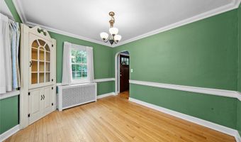 68 Prospect St, Amityville, NY 11701