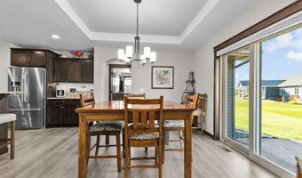 2712 W FALLEN OAK Dr, Appleton, WI 54913