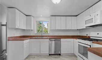 36 CONNECTION St, Newport, RI 02840