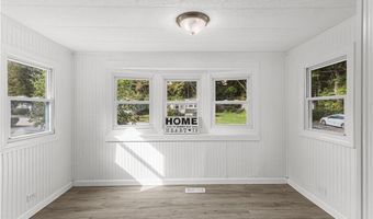 17 Park Ln, Coventry, RI 02816