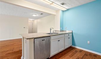 1114 S COLLEGE St, Auburn, AL 36830