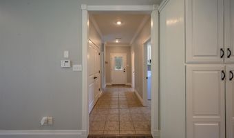 100 Plantation Ln, Batesville, AR 72501