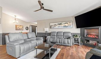 74500 240th St, Albert Lea, MN 56007