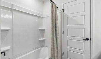 8 Liam Ct, Algonquin, IL 60102