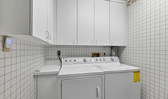 1433 Tahoe Valley Ct, Ballwin, MO 63021