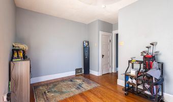 120 W Locust St, Aurora, MO 65605