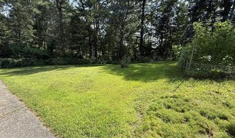 348 Nichols Rd, Barre, MA 01005