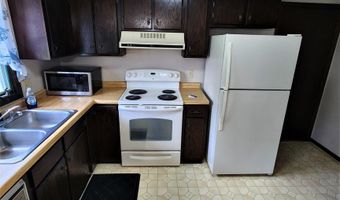 1800 E Maple St, Algona, IA 50511