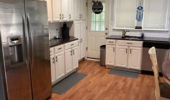 451 3RD Ave, Bellmawr, NJ 08031