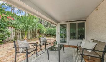 1554 LINKSIDE Dr, Atlantic Beach, FL 32233