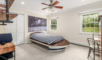 9 Hidden Brook Dr, Brookfield, CT 06804