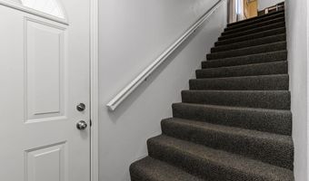 3333 N CASALOMA Dr 9, Appleton, WI 54913