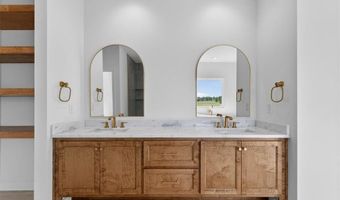 422 NE Lakota Dr, Adrian, MO 64720