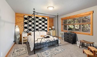 404 SNAKE RIVER Dr, Alpine, WY 83128