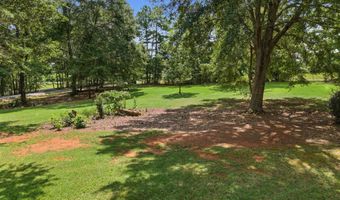 736 Wolfskin Rd, Arnoldsville, GA 30619